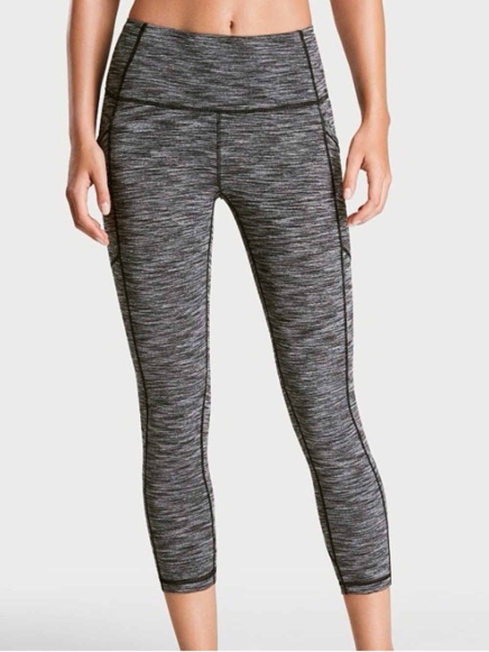 Victoria's Secret Sport Knockout Capri Leggings